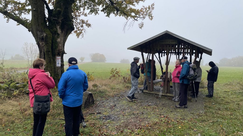 Wanderfreunde beim Wandern