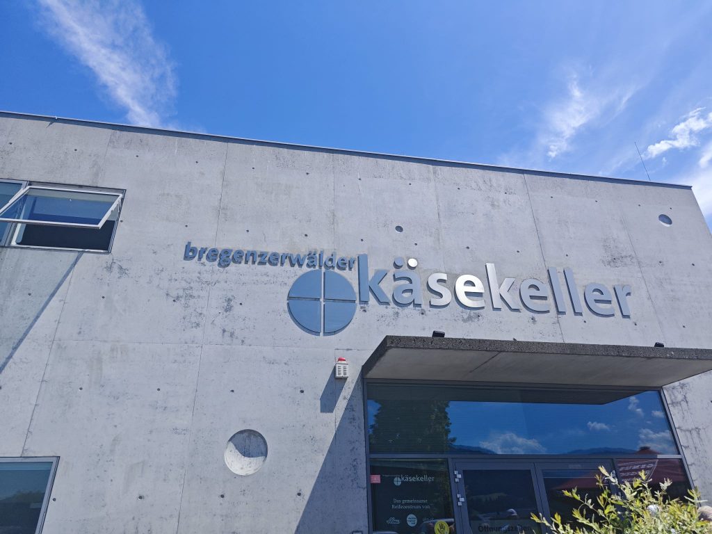 Käsekeller von außen