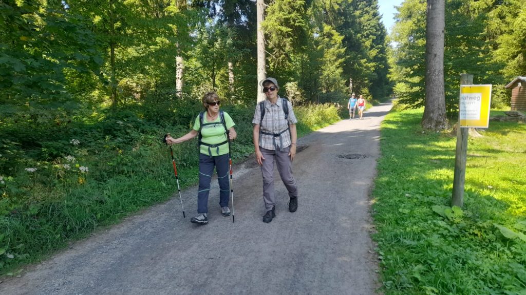 2 unserer Wanderfreundinnen